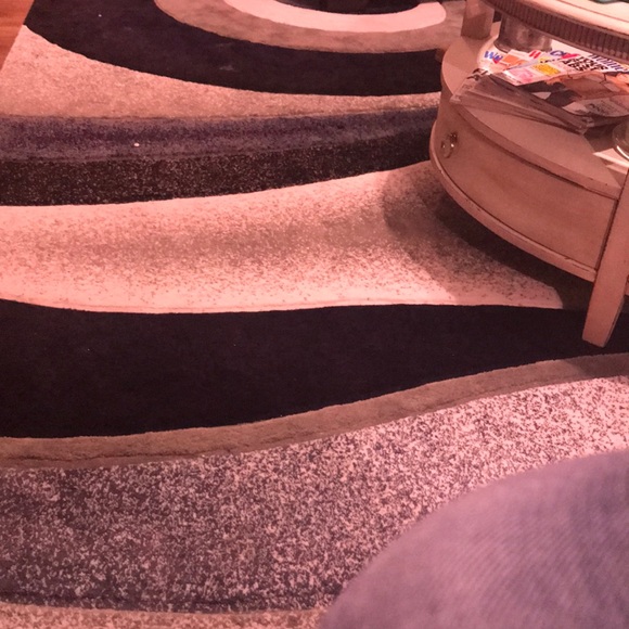 Meet your Posher, Tara - Picture 1 of 1